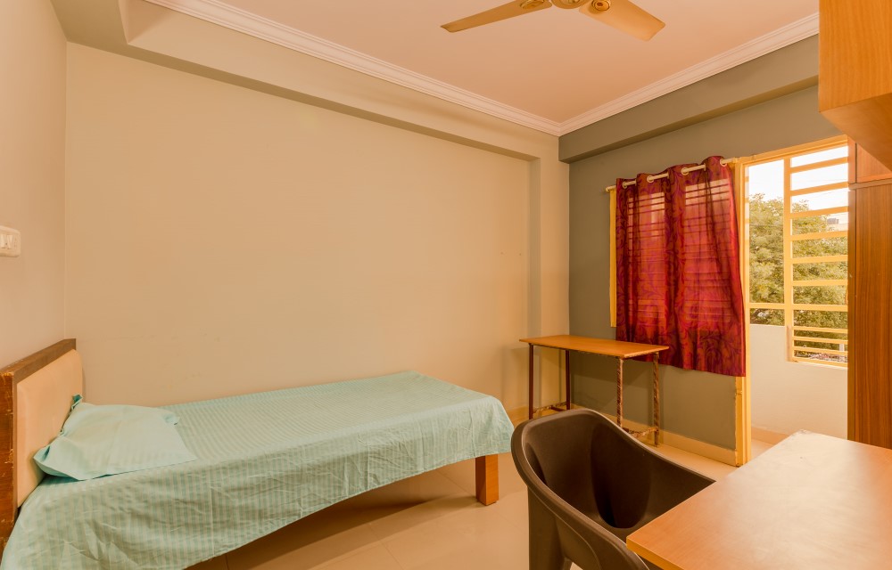 Single Occupancy Room 8